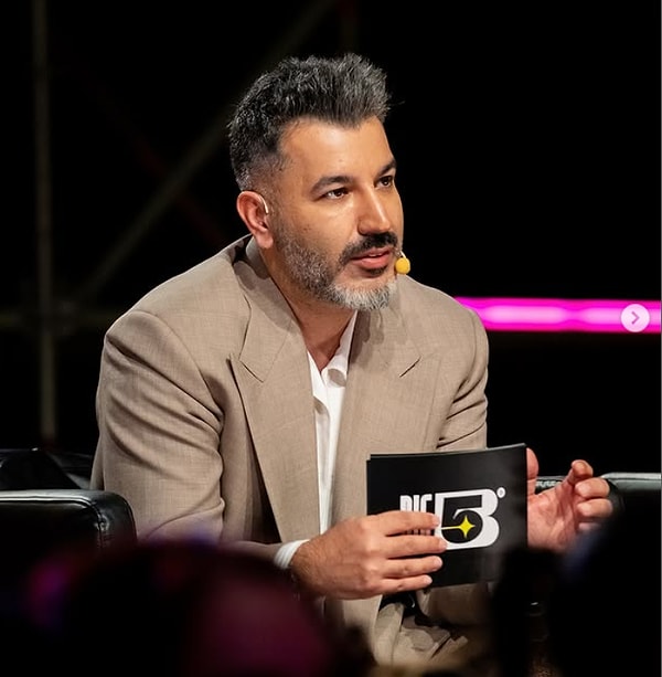 Zeynep Bastık'la Mutlu Sona Ulaşamamıştı: Tolga Akış, Gizem Kaya'ya Evlilik Teklifi Etti! 1 zeynep bastikla mutlu sona ulasamamisti tolga akis gizem kayaya evlilik teklifi etti 0 3OkSKdSS