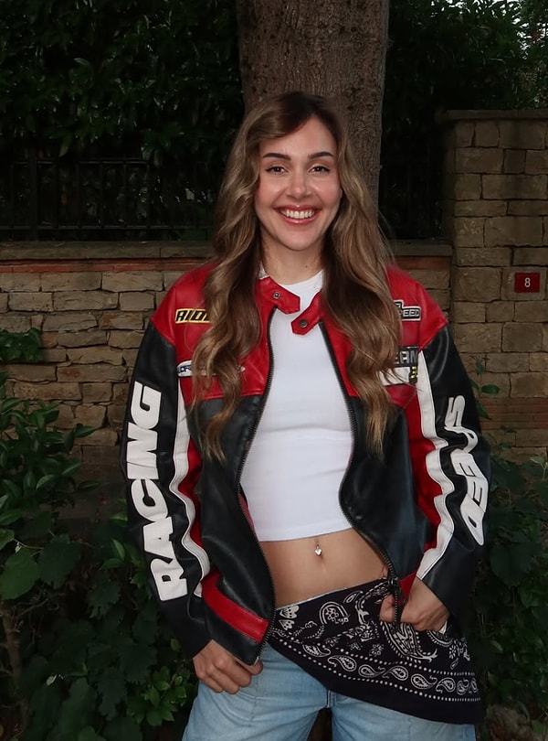 berfu yenenler esi eser yenenlerle goygoy malzemesi olan opusme anlarini kendisi de tiye aldi NJMazyZN