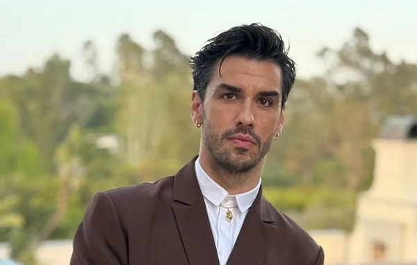 Bireysel Emekliliğini Bozdurup Yüzük Almış: Aras Aydın Melis Birkan’a Nasıl Evlilik Teklif Ettiğini Anlattı! 1 bireysel emekliligini bozdurup yuzuk almis aras aydin melis birkana nasil evlilik teklif ettigini anlatti uD6SUmbh