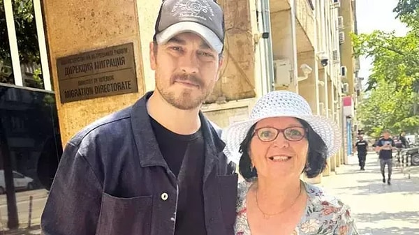 Çağatay Ulusoy Komşu Ülkenin Vatandaşı Oldu: Çifte Vatandaşlık Haberi Sosyal Medyadan Sızdı 1 cagatay ulusoy komsu ulkenin vatandasi oldu cifte vatandaslik haberi sosyal medyadan sizdi 0 jjq4VvCK