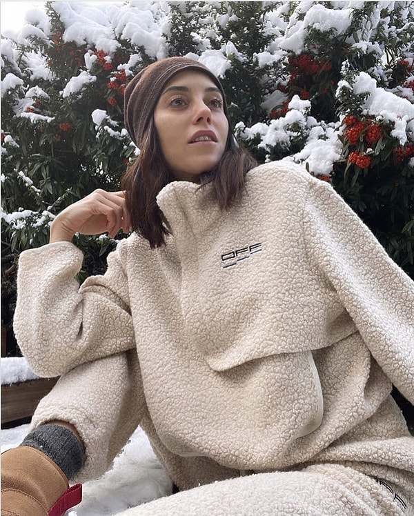 Cansu Dere Kimdir? Cansu Dere Kaç Yaşında ve Nereli? Hangi Dizi ve Filmlerde Rol Aldı? Evli mi? 6 cansu dere kimdir cansu dere kac yasinda ve nereli hangi dizi ve filmlerde rol ebvNj2W7
