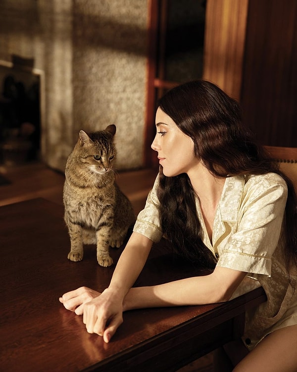 Cansu Dere Kimdir? Cansu Dere Kaç Yaşında ve Nereli? Hangi Dizi ve Filmlerde Rol Aldı? Evli mi? 5 cansu dere kimdir cansu dere kac yasinda ve nereli hangi dizi ve filmlerde rol ljeZdtzs