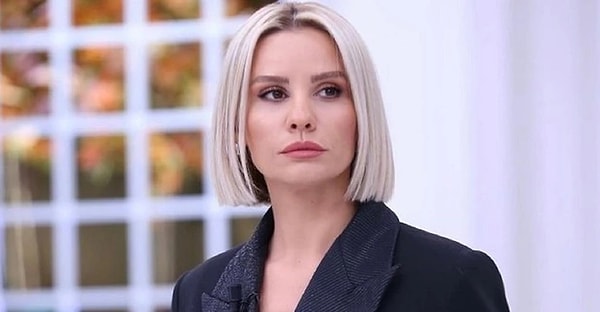 Esra Erol, Nihal Candan'ın Vefatı Üzerine Beden Dayatması Yaşayan Kadınlara Değindi 1 esra erol nihal candanin vefati uzerine beden dayatmasi yasayan kadinlara degindi 0 ASQNjERF