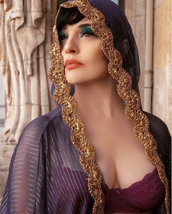 gonca vuslateri kimdir gonca vuslateri kac yasinda evli mi hangi dizi ve filmlerde rol CjLdyRj9