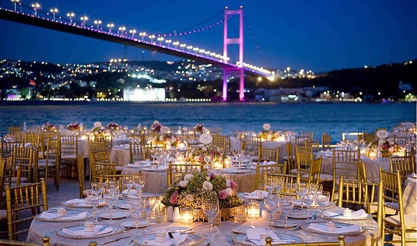 İstanbul Düğün Mekanları: İstanbul'un En Lüks, En Büyük Düğün Salonları ve Fiyatları 5 istanbul dugun mekanlari istanbulun en luks en buyuk dugun salonlari ve fiyatlari 4 FiG1qmVk
