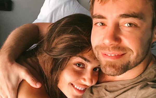 Murat Dalkılıç'ın Hande Erçel'in Gamzeleri Uğruna Yazdığı "Müjgan" Şarkısının Hikayesini Anlatıyoruz! 1 murat dalkilicin hande ercelin gamzeleri ugruna yazdigi mujgan sarkisinin hikayesini anlatiyoruz 0