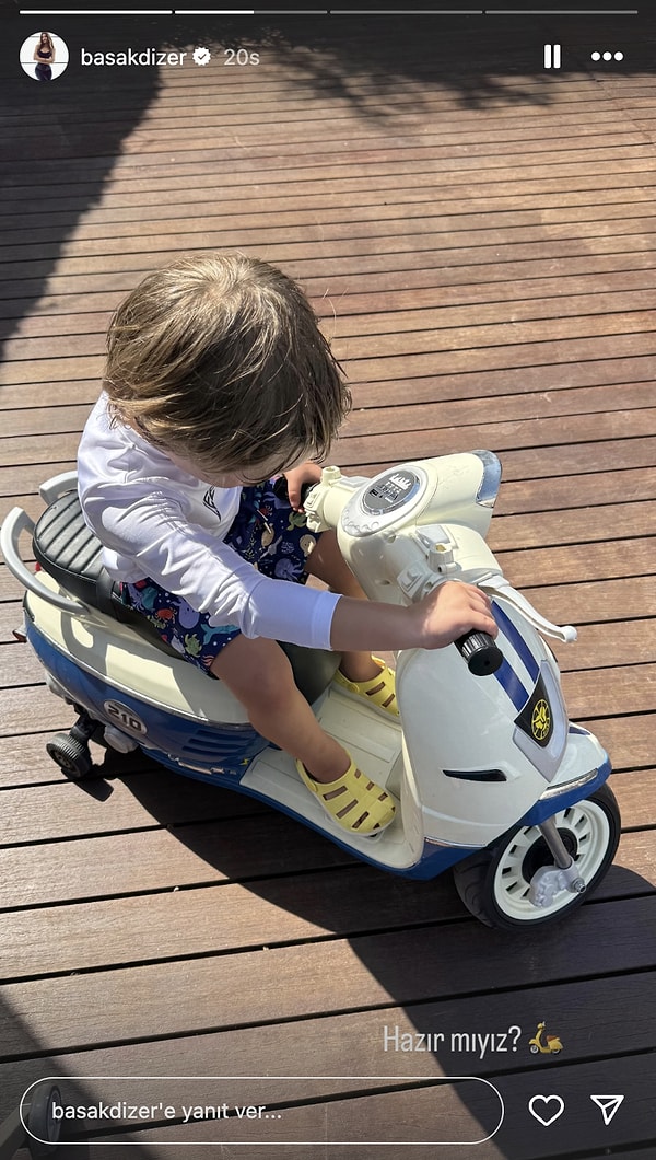 Tatlıtuğ Ailesinin Küçük Prensi Kurt Efe’den Yeni Paylaşım: Bu Kez Oyuncak Motosiklette! 5 tatlitug ailesinin kucuk prensi kurt efeden yeni paylasim bu kez oyuncak motosiklette 4 Y6vYhKht