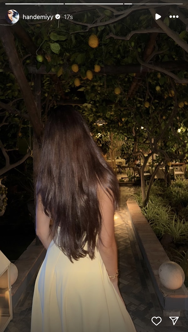 Hande Erçel'in Yangın Felaketi Sürerken Tatil Paylaşımları Yapması Tepki Çekti! 3 hande ercelin yangin felaketi surerken tatil paylasimlari yapmasi tepki cekti 2 uptdyhME