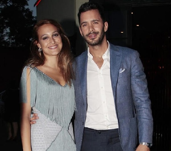 Hande Erçel'le Sahneleri Yüzünden Barış Arduç'la Ayrılık İddiası Çıkan Gupse Özay'dan Sosyal Medya Hamlesi! 1 hande ercelle sahneleri yuzunden baris arducla ayrilik iddiasi cikan gupse ozaydan sosyal medya hamlesi nMPf23G4