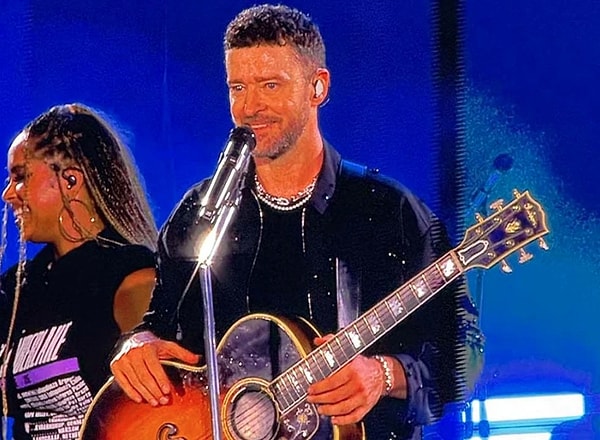 Justin Timberlake'in Konserinde Yaşananları Anlatan Duygu Özaslan Organizasyondaki Rezaleti Gözler Önüne Serdi 2 justin timberlakein konserinde yasananlari anlatan duygu ozaslan organizasyondaki rezaleti gozler onune serdi 1 wjASAUbj
