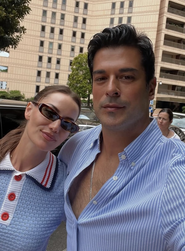 Koca Gibi Koca: Rafet El Roman'ın Karesine Sızan Fahriye Evcen ve Burak Özçivit Bakın Ne Yaparken Yakalandı? 1 koca gibi koca rafet el romanin karesine sizan fahriye evcen ve burak ozcivit bakin XDku5DjK