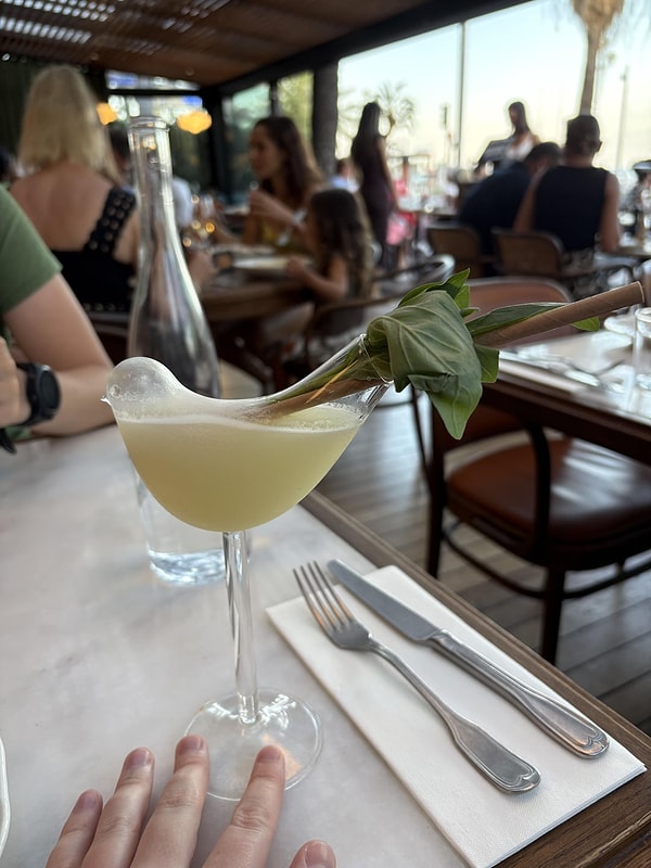 Lüks ve Pahalı Restoranların Masaya Geldiğinde Hayatı Sorgulatacak Göz Kanatan Sunumları 5 luks ve pahali restoranlarin masaya geldiginde hayati sorgulatacak goz kanatan sunumlari 4 FLOlbqi7