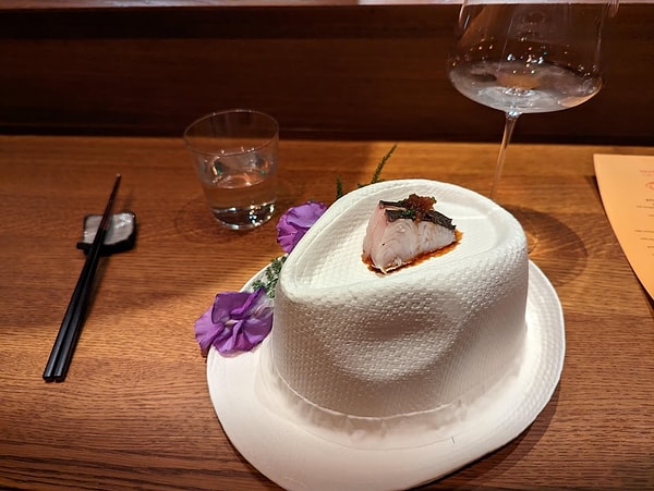 Lüks ve Pahalı Restoranların Masaya Geldiğinde Hayatı Sorgulatacak Göz Kanatan Sunumları 10 luks ve pahali restoranlarin masaya geldiginde hayati sorgulatacak goz kanatan sunumlari 9 rrqpOsrf