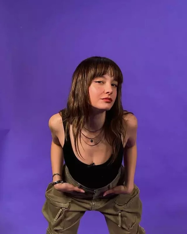 Manifest Grubu Üyesi Zeynep Oktay Kimdir, Kaç Yaşında? Zeynep Oktay Kariyeri ve Instagram Hesabı 1 manifest grubu uyesi zeynep oktay kimdir kac yasinda zeynep oktay kariyeri ve instagram hesabi JcdKEh7C
