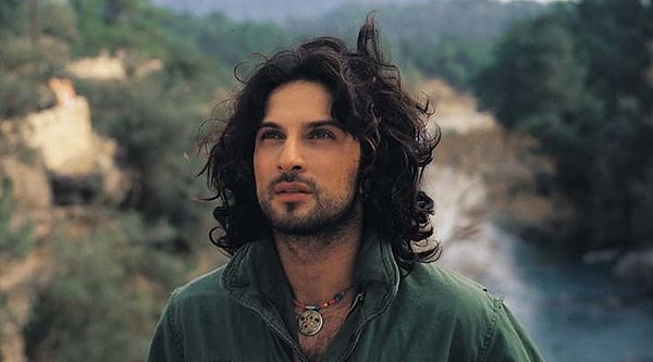 Megastar Tarkan'ın "Artık Çok Geç" Diye Veda Ettiren "Kış Güneşi" Şarkısının Hikayesini Anlatıyoruz! 1 megastar tarkanin artik cok gec diye veda ettiren kis gunesi sarkisinin hikayesini anlatiyoruz 0 YvgTMhMG