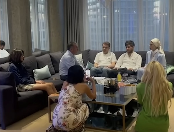 Nihal Candan ve Faruk Çiçek'in İmam Nikahı Görüntüleri İlk Kez Ortaya Çıktı 3 nihal candan ve faruk cicekin imam nikahi goruntuleri ilk kez ortaya cikti 2 dv2rhSmy