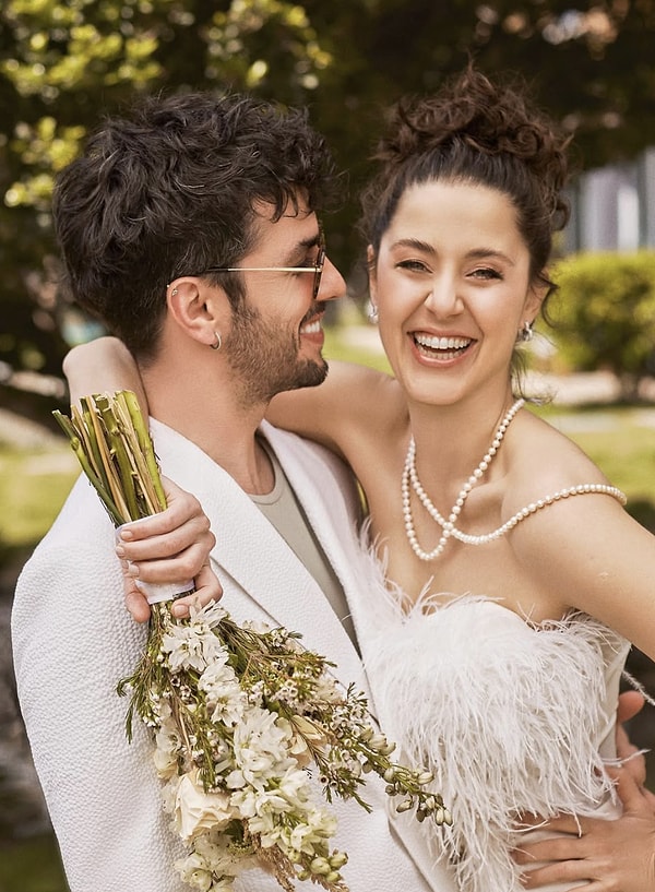 romantiklerin efendisi aras aydinin esi melis birkana dogum gunu surprizi sosyal medyayi ikiye boldu 1AJW1yUe