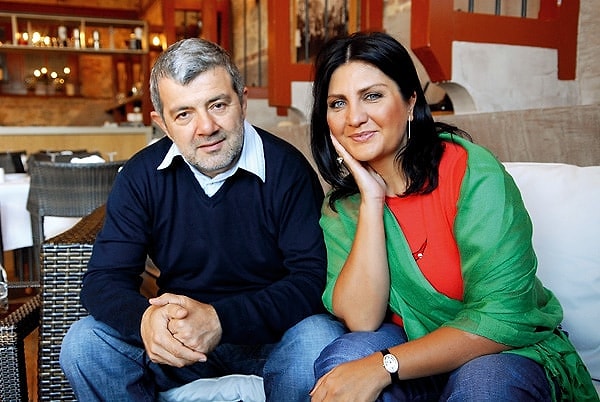 sibel canin gurur gunu oglu emir aksutun mezuniyet toreninde aile bir araya geldi 0 XiSuwmkN