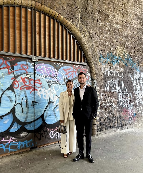 sibel canin gurur gunu oglu emir aksutun mezuniyet toreninde aile bir araya geldi 1 gG9nTv24