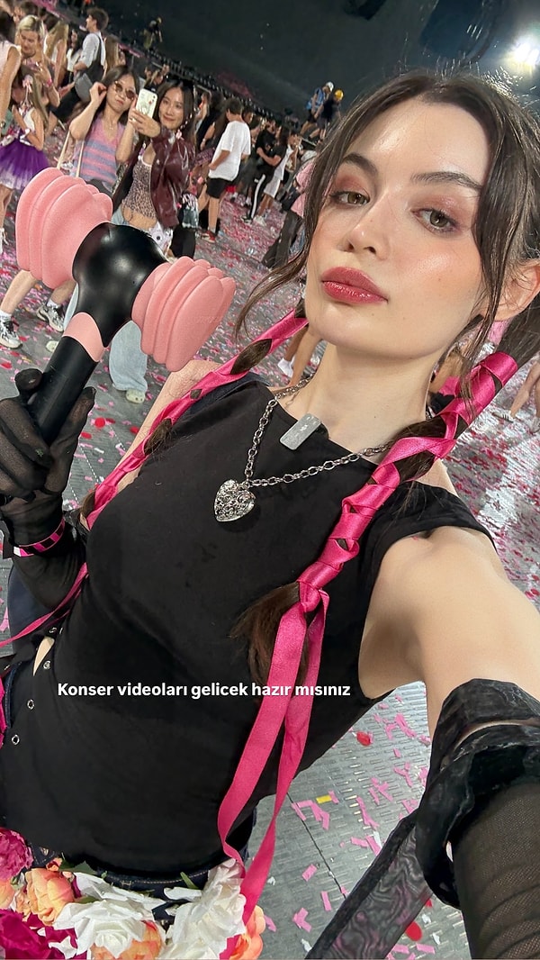 Blackpink Konserine Giden Fenomen Meryem Can'dan Manifest Sueda'nın Tepki Çeken Sözlerine Sert Gönderme! 2 blackpink konserine giden fenomen meryem candan manifest suedanin tepki ceken sozlerine sert gonderme 1 r4Y2PUrR