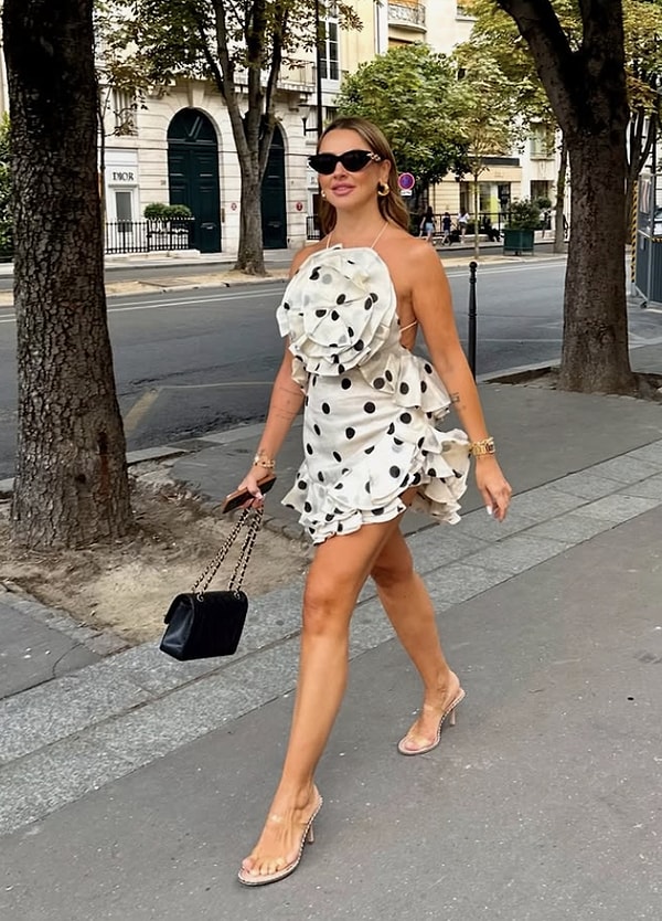 Çalışmaktan Bitap Düşen Hadise'nin Paris Kaçamağını Gören X Ahalisi "Robot Değiliz" Serzenişini Yüzüne Vurdu! 2 calismaktan bitap dusen hadisenin paris kacamagini goren x ahalisi robot degiliz serzenisini yuzune vurdu m8KpQ6c5