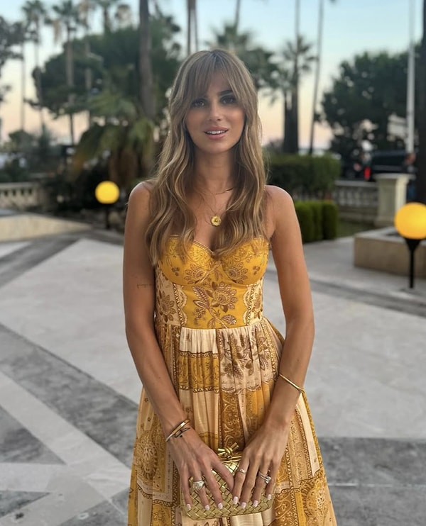 estetik mi alin teri mi nazli sabancinin ultra belirgin karin kaslari dikkat cekti 0