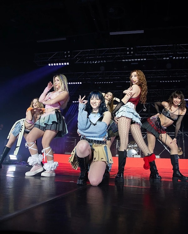 K-Pop Grubu Blackpink'in Sahnesini Kötüleyen Manifest Üyesi Sueda'nın Yorumu X Kullanıcılarını Kızdırdı! 1 k pop grubu blackpinkin sahnesini kotuleyen manifest uyesi suedanin yorumu x kullanicilarini kizdirdi 0 HrutZAWj