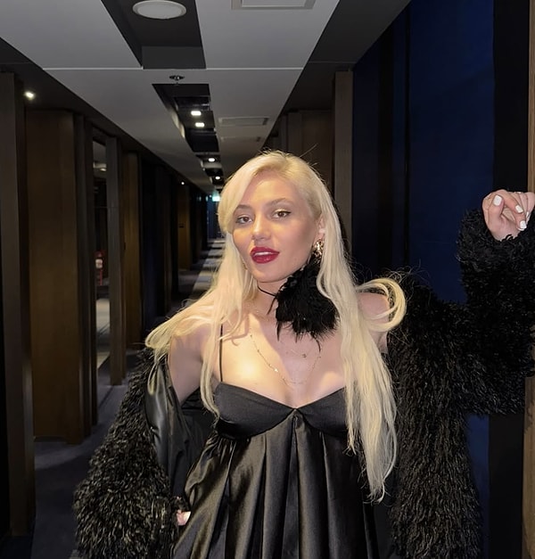 tilbe uslu kimdir kac yasinda somer sivrioglunun sevgilisi tilbe uslu hakkinda merak edilenler 4 FFhJBwWz