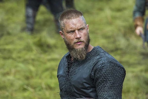 Vikings'in Efsane Ragnar'ı Travis Fimmel Bodrum'da Ortaya Çıktı: Son Haliyle "Yıllar Acımamış" Dedirtti! 1 vikingsin efsane ragnari travis fimmel bodrumda ortaya cikti son haliyle yillar acimamis dedirtti 0 Mf1FZfBe