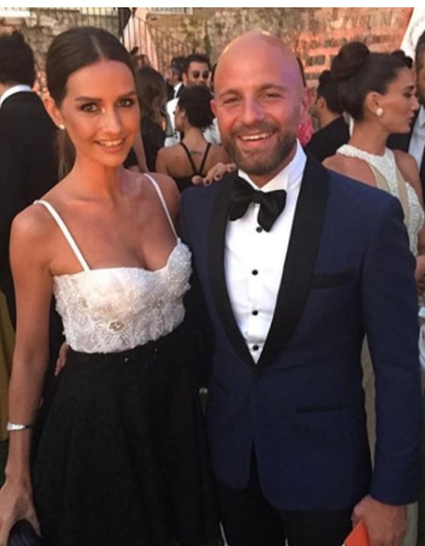 evlilikleri ihanet iddiasiyla calkalandi yasemin ozilhan ve izzet ozilhan cifti bosaniyor 0