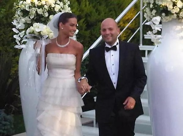 evlilikleri ihanet iddiasiyla calkalandi yasemin ozilhan ve izzet ozilhan cifti bosaniyor 1 KNS6ILgn