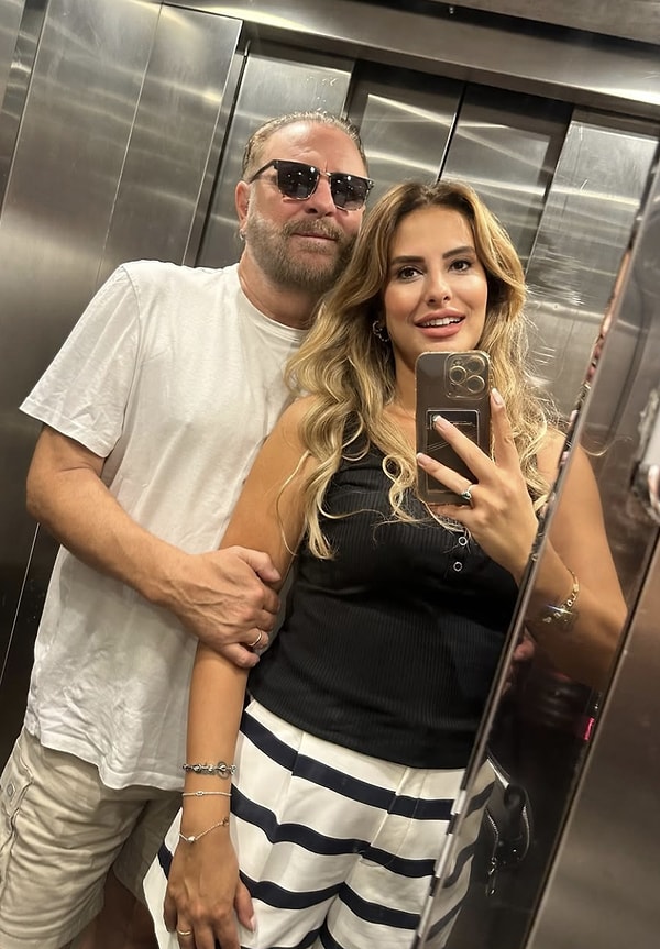 Genç Aşık Yaramış: Kendisinden 26 Yaş Küçük Gizem Şağban'la Evlenen Burak Sergen'in Son Hali Şaşırtttı! 3 genc asik yaramis kendisinden 26 yas kucuk gizem sagbanla evlenen burak sergenin son hali Bd25PACN