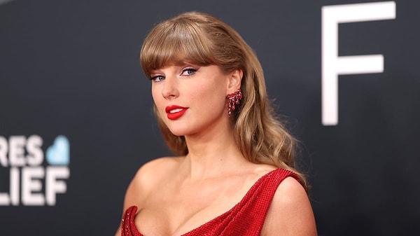 izini surmesi zor bir sapiktan olum tehditleri alan taylor swift guvenlik onlemlerini artirdi 0 byWBVAqU