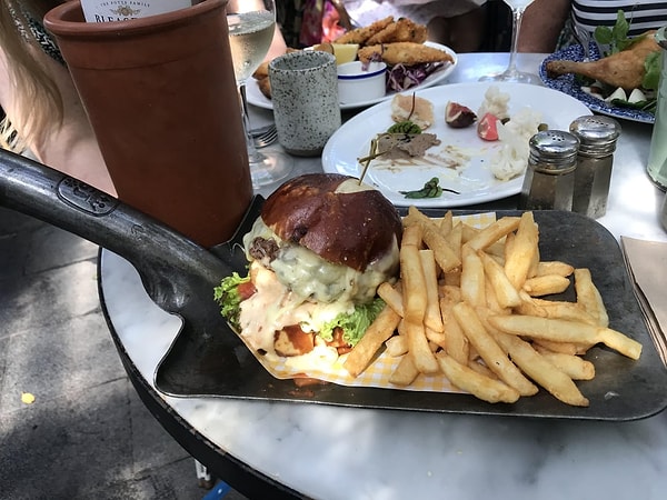 luks ve pahali restoranlarin masaya geldiginde hayati sorgulatacak goz kanatan sunumlari 8 IzCM6387