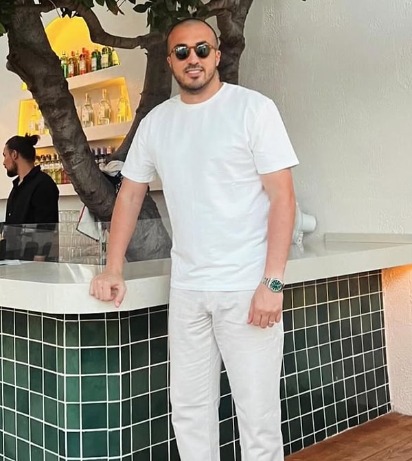 mekaninda ayagindan vurulmustu ezgi molanin eski kocasi mustafa aksakalli olay sonrasi ilk kez goruntulendi 5cLuNRS5