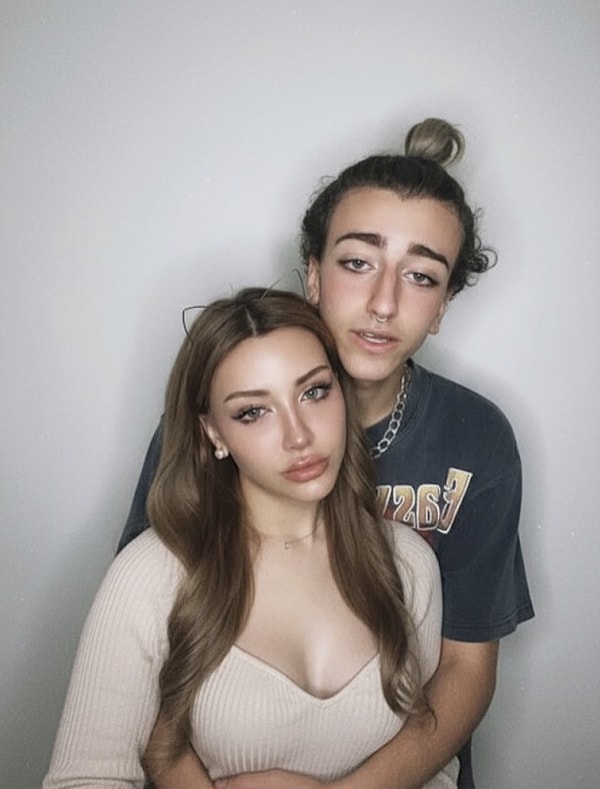 mika raun ve mukremin gezginin cinsiyet gecis ameliyatindan onceki halleri yapay zekayla bir araya 8NI8hUpv