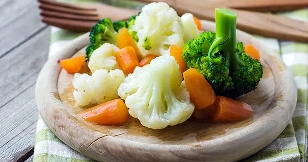 salata sandigin kadar sikici degil bayila bayila yenecek 10 fit salata tarifi 7 tYpl5IIH