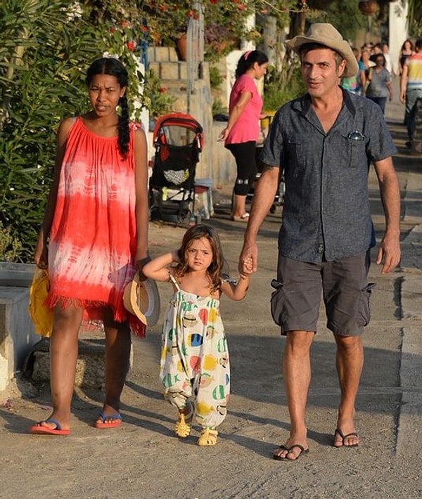 teomandan annesi ve 2 yasinda kaybettigi babasiyla ilgili can yakan itiraflar 3