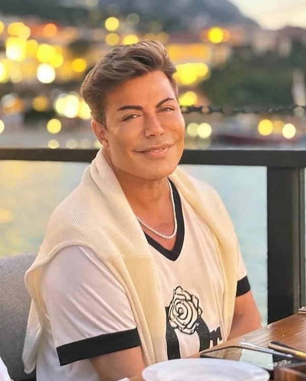 Acılarla Büyüyüp Yıldızlaşan Fatih Ürek’in Hayatından Bilmediğiniz Detayları Anlatıyoruz 10 acilarla buyuyup yildizlasan fatih urekin hayatindan bilmediginiz detaylari anlatiyoruz 9