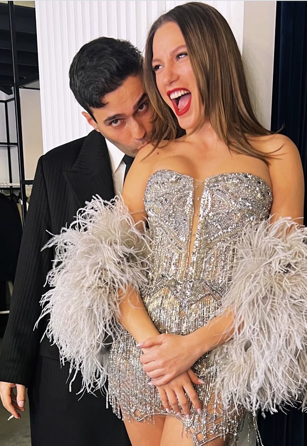 mert demir sevgilisi serenay sarikayayi ove ove bitiremedi 0 yj1Rihn4