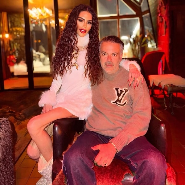 sureyya yalcin esiyle son pozlarinda ekstra zayifligiyla dikkat cekti 1 l5k7UIBZ